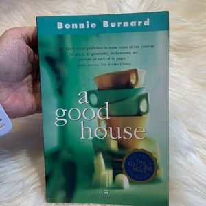 🐸2/$10🐸A good House. Bonnie Burnard